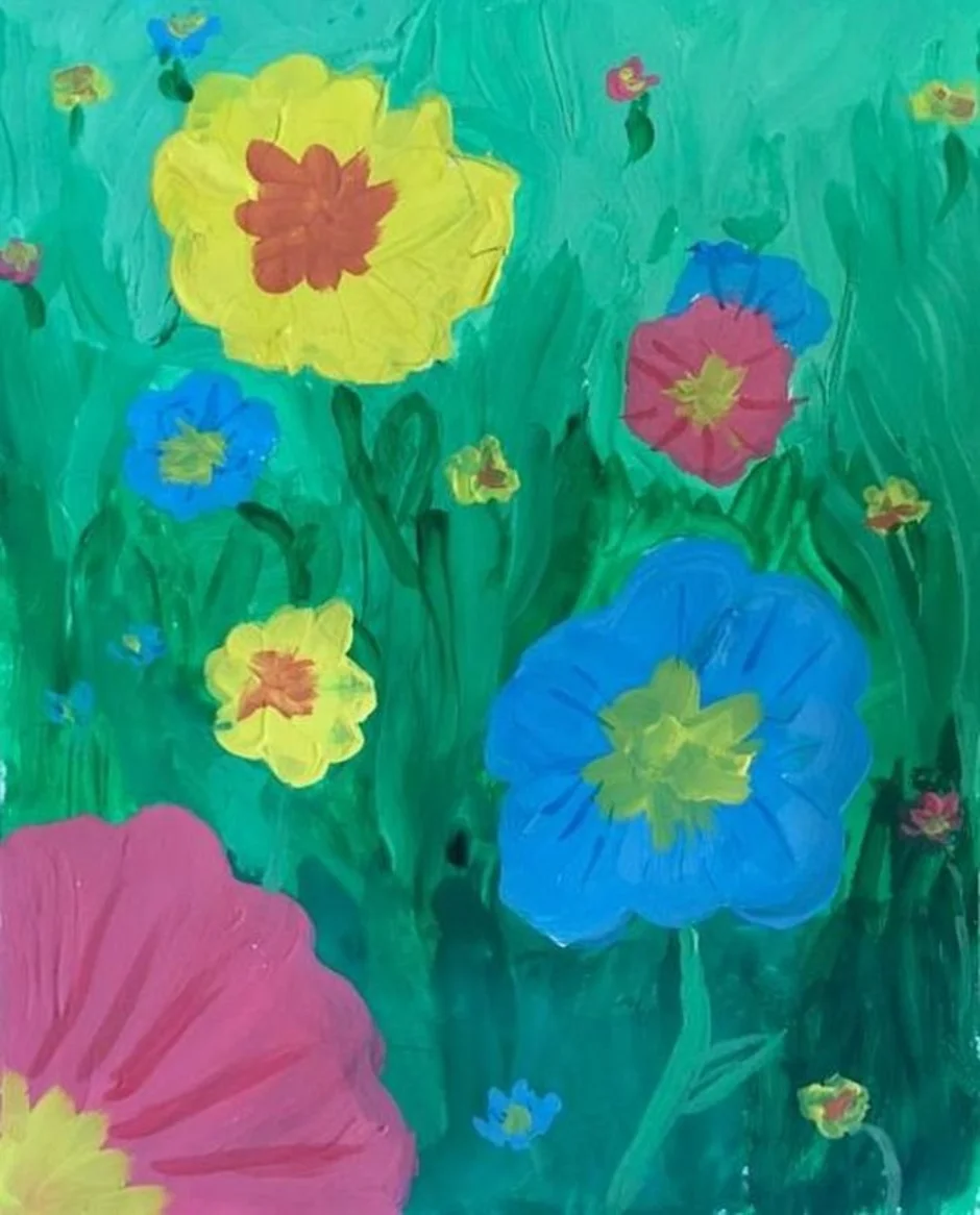 Картинки тема цветы. Цветы для рисования детям. Рисование для детей Цветочная Поляна. Цветочная Поляна красками в детском саду. Детские рисунки красками.
