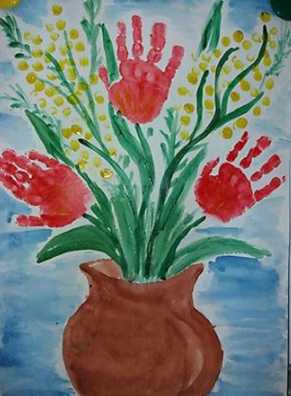 Рисование ладошками цветы. Рисование ладошками тюльпаны. Рисование цветы для мамы. Рисование цветов ладошками.