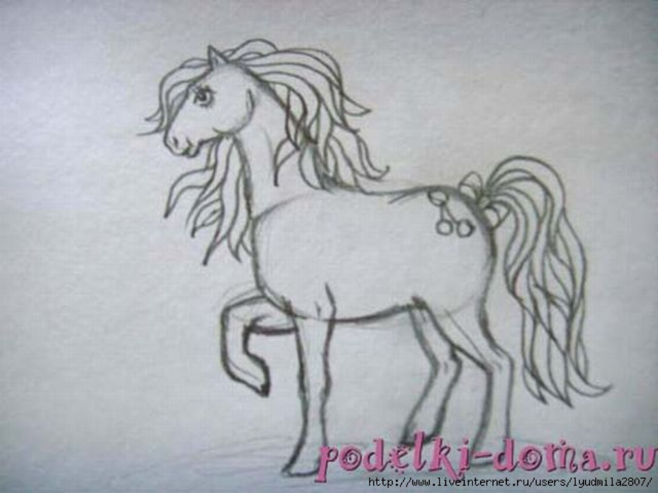 Конь с розовой гривой 6 класс рисунок. Конь с розовой гривой рисунок. Конь с розовой гривой рисунок карандашом. Конь с розовой гривой рисунок коня. Конь с гривой рисунок.