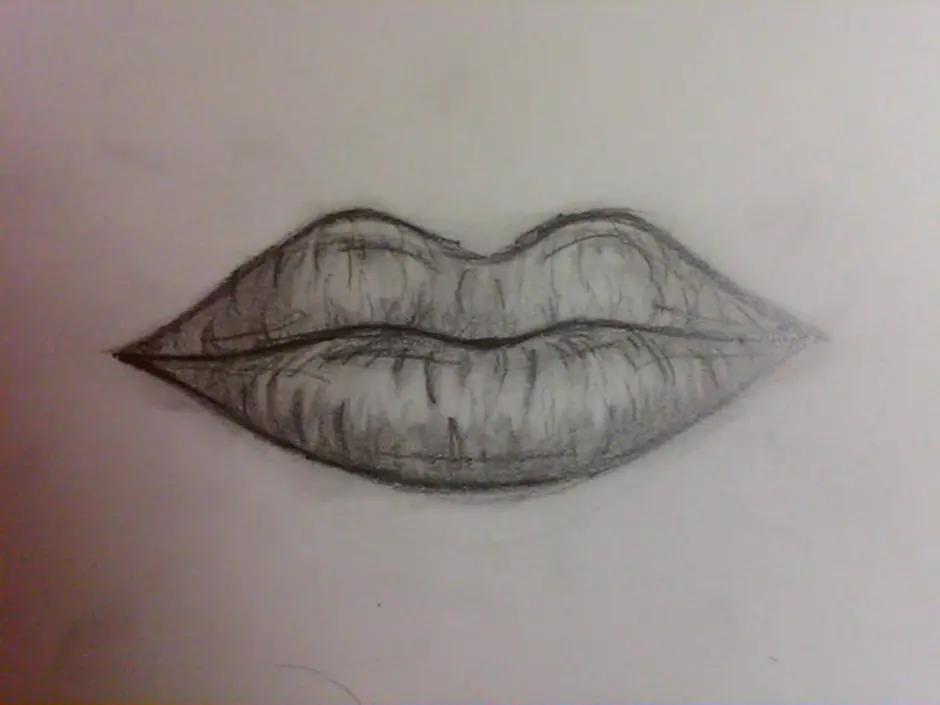 Губы карандашом легко. Карандаш для губ. Губы рисунок. Губы для срисовки. Красивые губы рисунок.