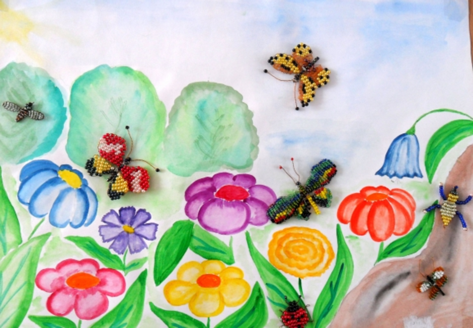 Темы в старшей группе летом. Рисование в детском саду на тему лето. Рисование насекомых в саду. Рисование насекомых в детском саду. Рисование лето в старшей группе.